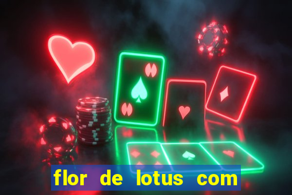 flor de lotus com lua tatuagem